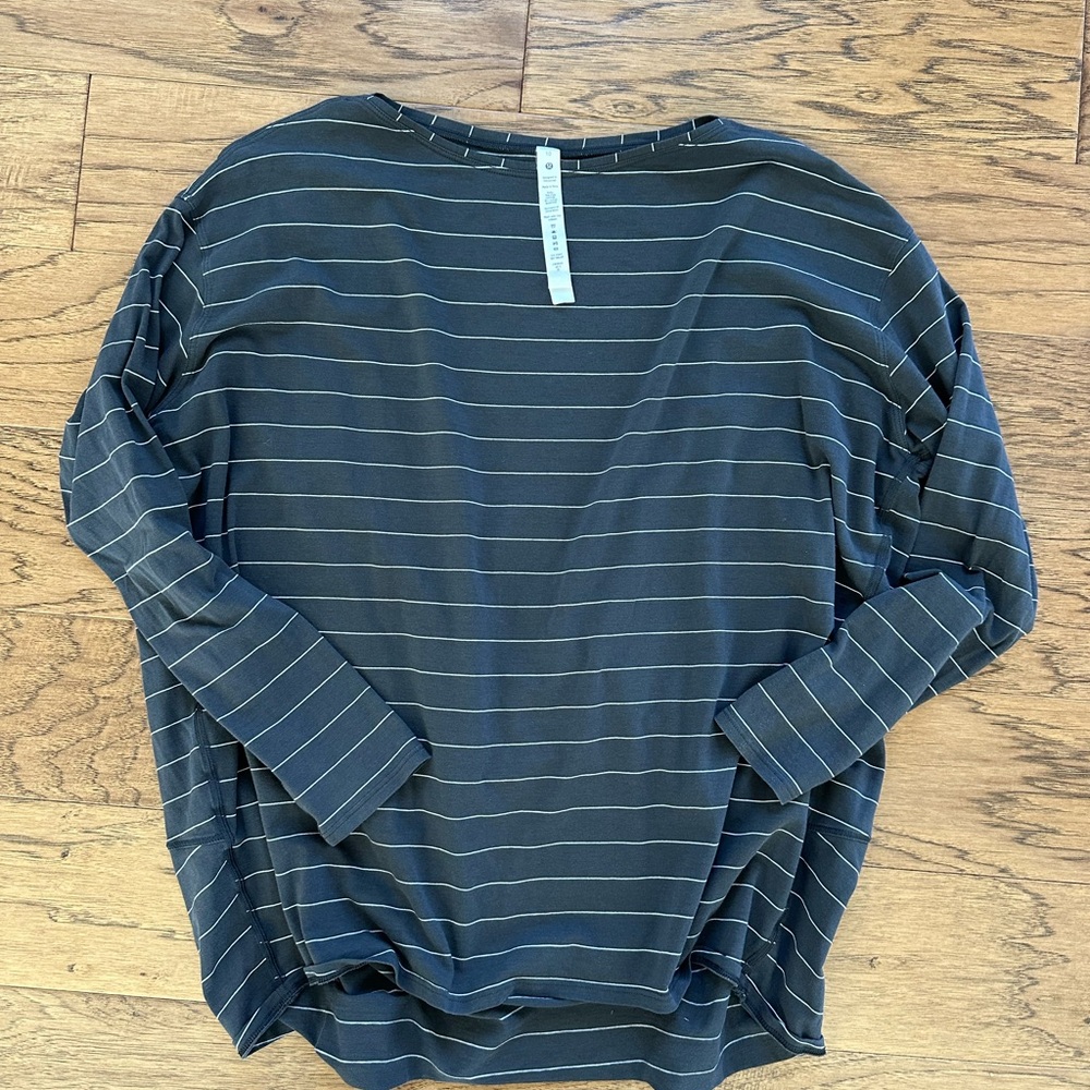 Lululemon Back in Action Top